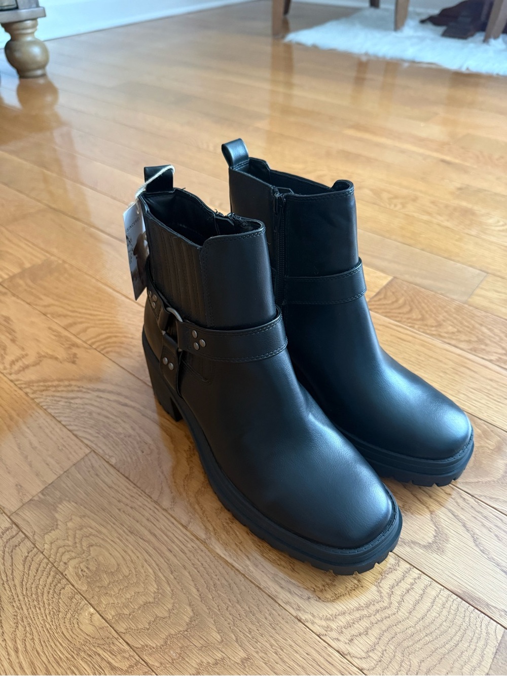 BRAND NEW SINCERITY JULES BOOTS 💞